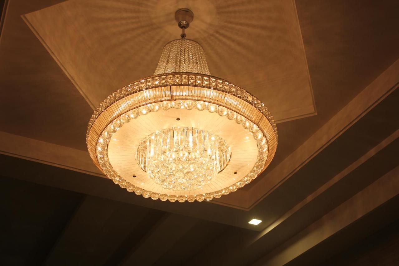 Hotel Nimantran à Navi Mumbai Extérieur photo