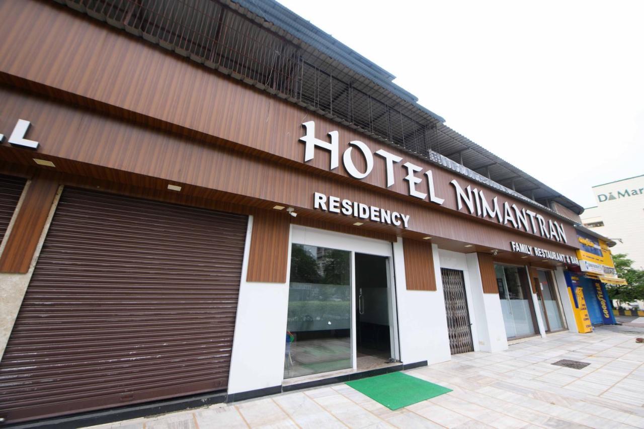 Hotel Nimantran à Navi Mumbai Extérieur photo